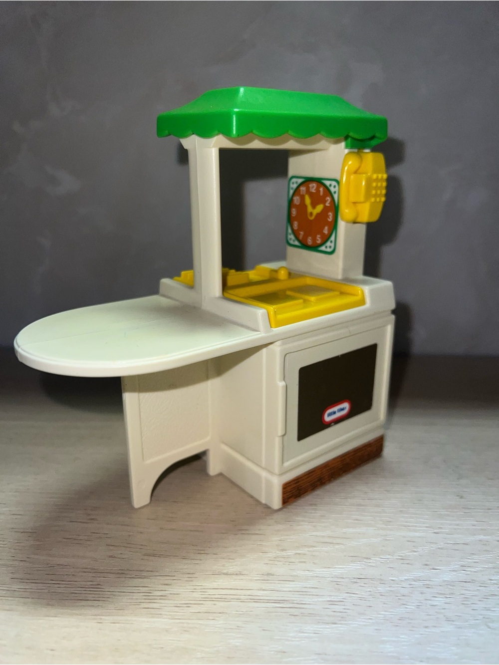 Vintage Little Tikes Dollhouse Kitchen Counter Playset Furniture